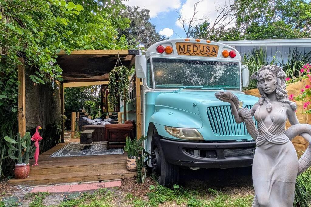Cozy Af Medusa The Bus-lux * Tampa
